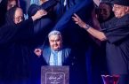 رونمایی از تندیس اکبر عبدی با حضور خانواده و جمعی هنرمندان